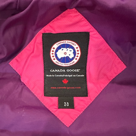 Sold Canada Goose Kids Puffer Used with tags, 2-3 - Picture 8 of 9